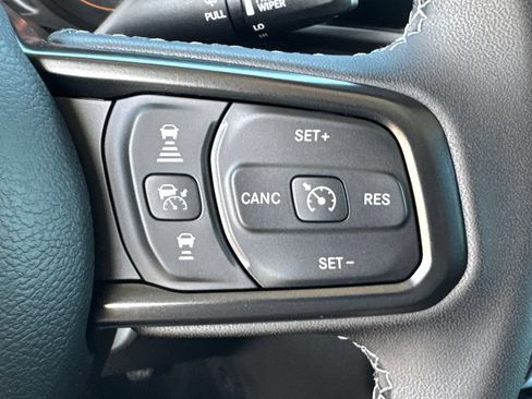 New 2026 Jeep Gladiator Sport AWD/4WD image 30