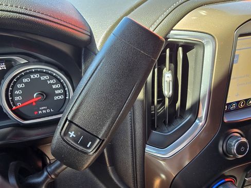 Used 2019 Chevrolet Silverado 1500 High Country image 22