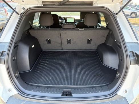 Used 2025 Chevrolet Equinox LT w/ Safety and Technology Package image 18