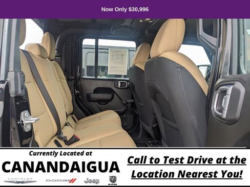 Used 2022 Jeep Gladiator Sport image 26