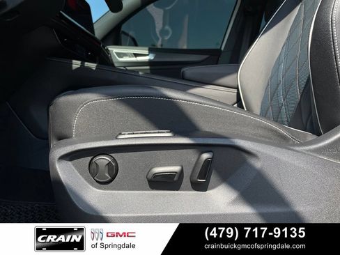 Used 2025 Volkswagen Atlas Cross Sport SEL Premium R-Line AWD/4WD image 11