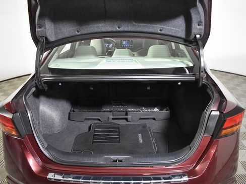 Certified 2023 Nissan Altima 2.5 SV image 30