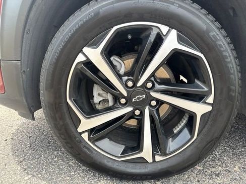 Used 2023 Chevrolet TrailBlazer RS AWD/4WD image 38