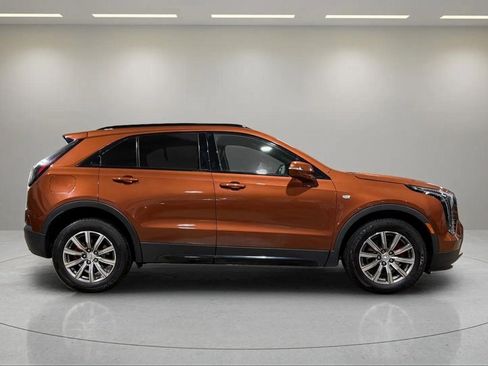 Used 2021 Cadillac XT4 Sport image 2