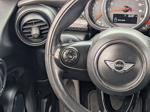 Used 2018 MINI Cooper S FWD image 19