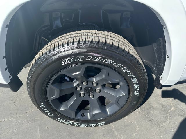 Used 2025 RAM 1500 Big Horn AWD/4WD image 9