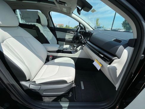 New 2026 Kia Sportage EX w/ EX Panorama Roof Package FWD image 27