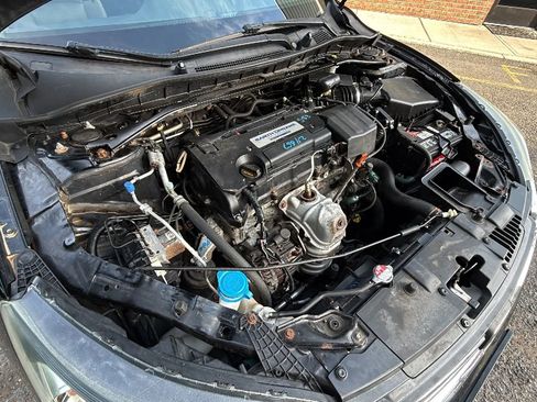 Used 2014 Honda Accord Sport image 39