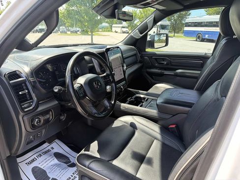 Used 2023 RAM 1500 Limited AWD/4WD image 3