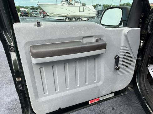 Used 2015 Ford F250 XL AWD/4WD image 9
