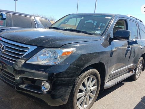 Used 2009 Lexus LX 570 4WD image 2