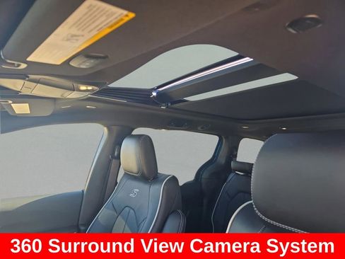 New 2026 Chrysler Pacifica Limited image 15