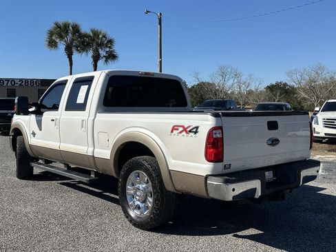 Used 2014 Ford F250 Lariat w/ Lariat Ultimate Package image 4