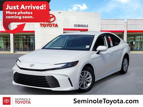 Used 2026 Toyota Camry LE FWD image 1