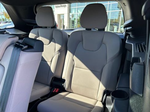 New 2026 Volvo XC90 B6 Plus AWD/4WD image 17