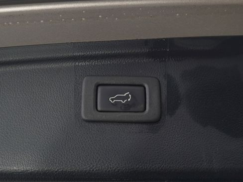 Used 2015 Subaru Outback 3.6R Limited image 14