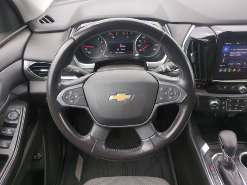 Used 2021 Chevrolet Traverse LT FWD image 22