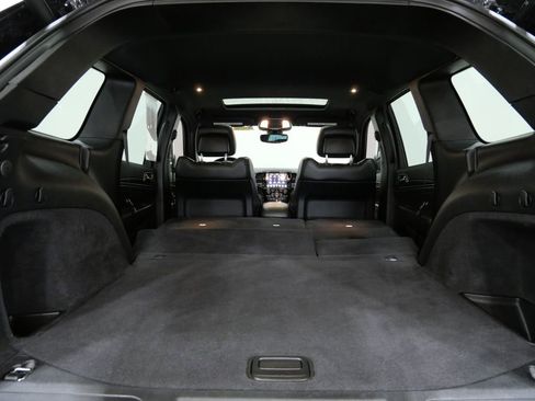 Used 2020 Jeep Grand Cherokee Limited X image 27