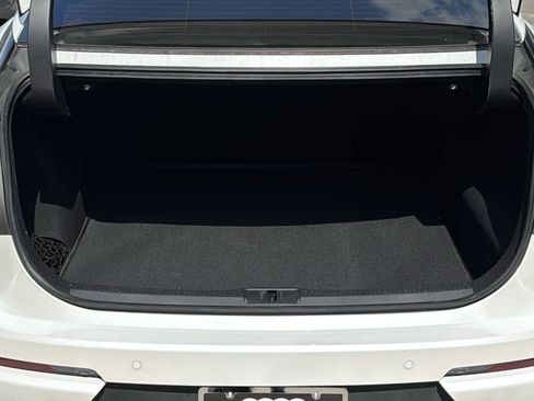 Used 2025 Toyota Crown Platinum image 25