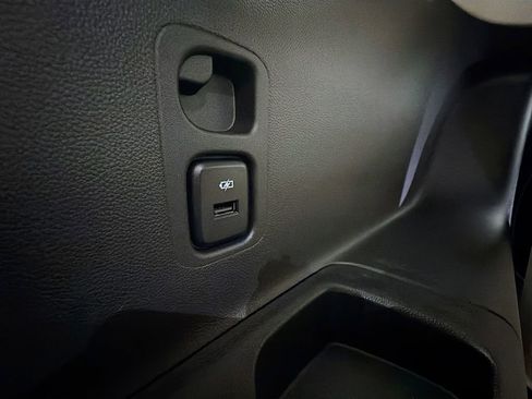 Used 2020 Buick Enclave Essence w/ Sound and Sites Package image 42