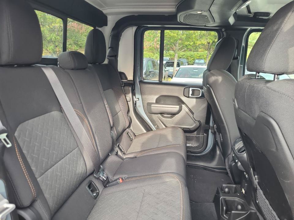 Used 2026 Jeep Gladiator Mojave AWD/4WD image 32