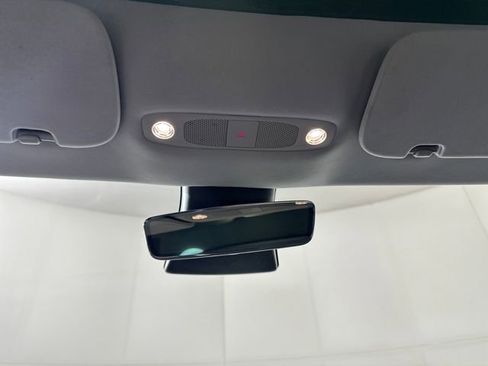 Used 2018 Tesla Model 3 Long Range image 23