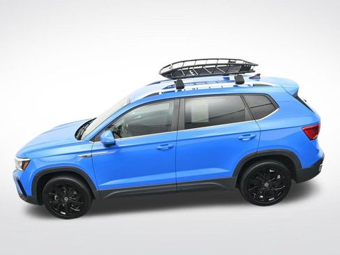 Used 2023 Volkswagen Taos SE w/ Black Wheel Package FWD image 24