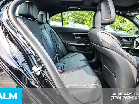 Used 2025 Mercedes-Benz C 300 Sedan image 22