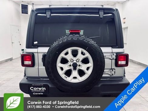 Used 2021 Jeep Wrangler Unlimited Islander image 3