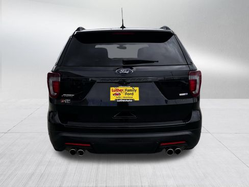 Used 2018 Ford Explorer Sport w/ Equipment Group 401A AWD/4WD image 6