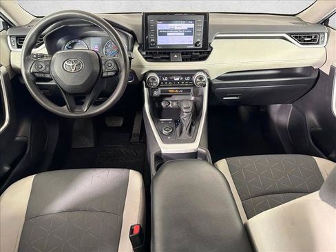 Used 2020 Toyota RAV4 XLE AWD/4WD image 22