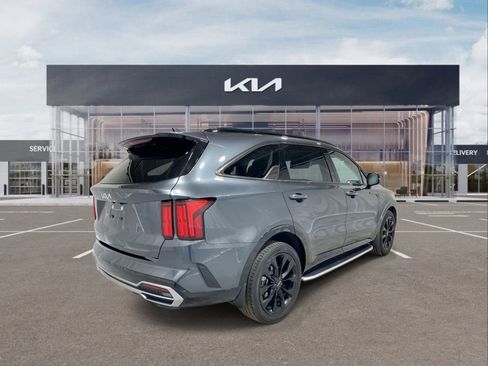 Used 2023 Kia Sorento SX image 8