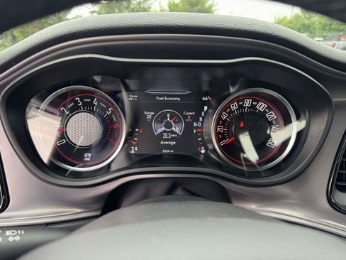 Used 2023 Dodge Challenger R/T RWD image 7
