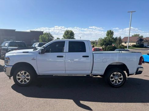 Used 2025 RAM 2500 Tradesman AWD/4WD image 2