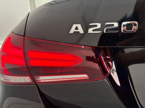 Used 2021 Mercedes-Benz A 220 image 9