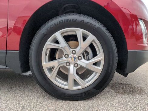 Used 2018 Chevrolet Equinox Premier image 10