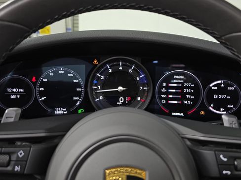 Used 2021 Porsche 911 Carrera RWD image 15