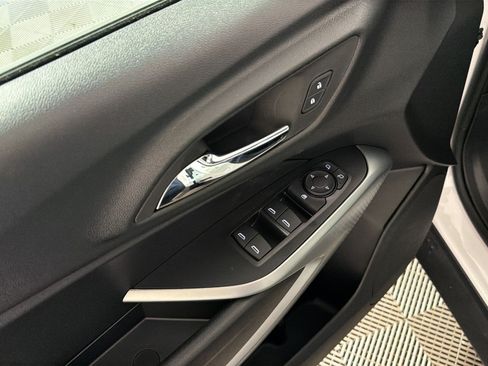 New 2026 Chevrolet Trax LS FWD image 15