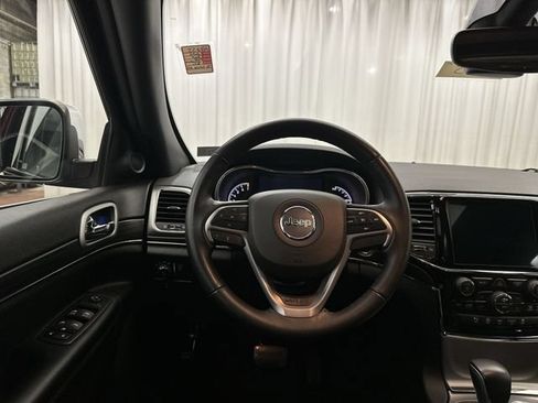 Used 2022 Jeep Grand Cherokee Limited w/ Trailer Tow Group IV AWD/4WD image 15