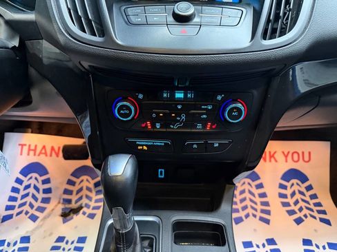 Used 2017 Ford Escape SE w/ Equipment Group 201A image 24