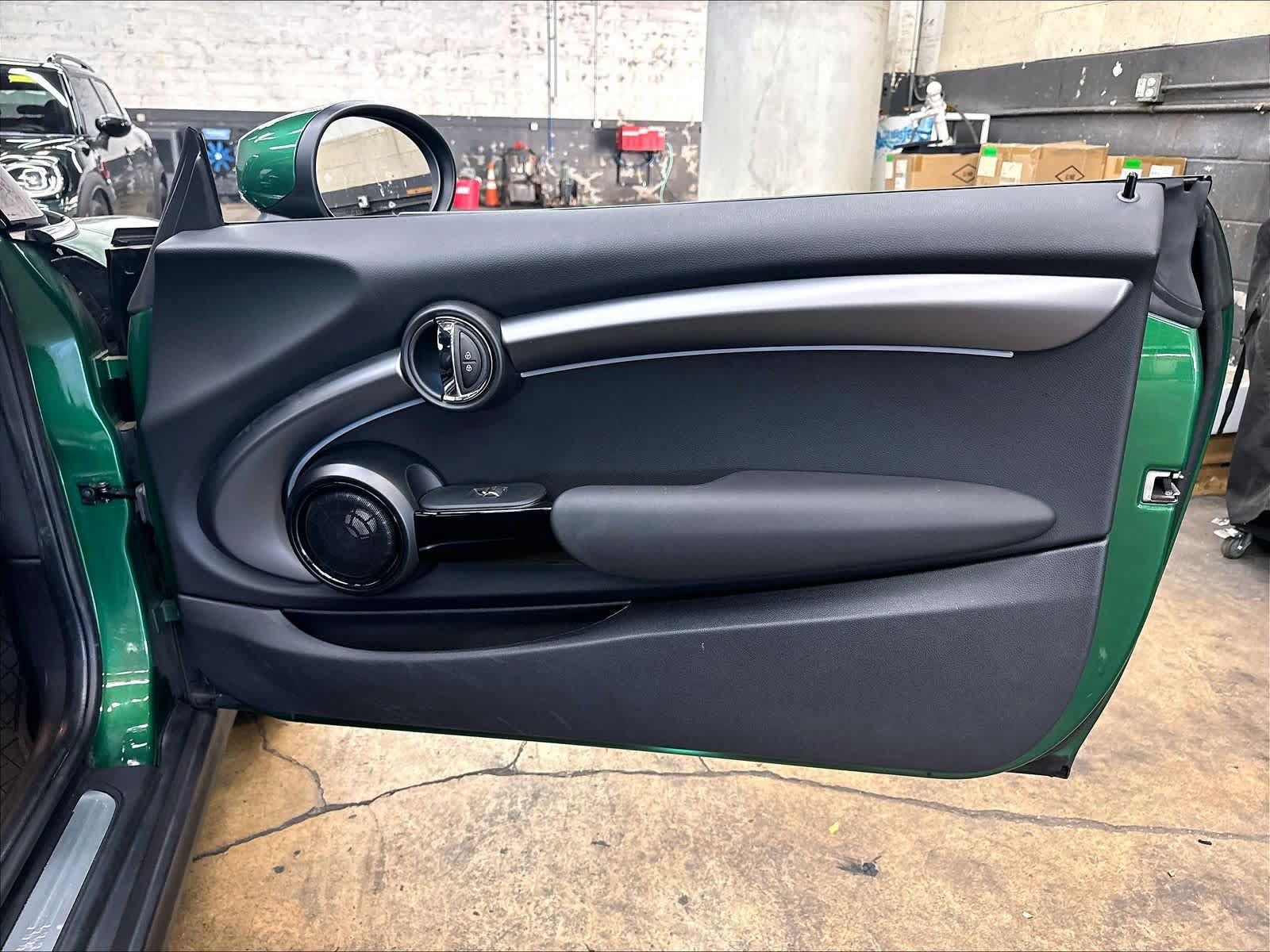 Used 2024 MINI Cooper SE FWD image 27