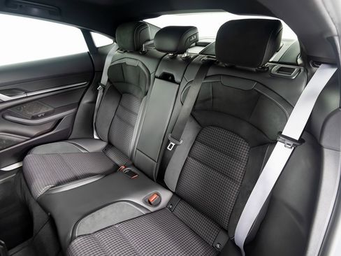 New 2026 Porsche Taycan 4 image 34