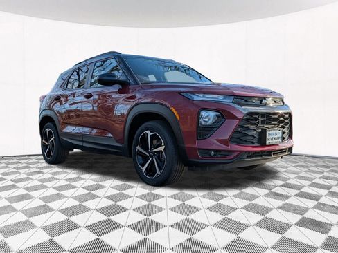 Used 2022 Chevrolet TrailBlazer RS w/ Technology Package image 16