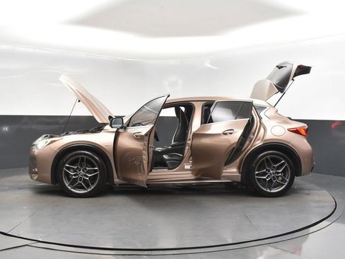 Used 2018 INFINITI QX30 Sport w/ Sport Leather Package image 47