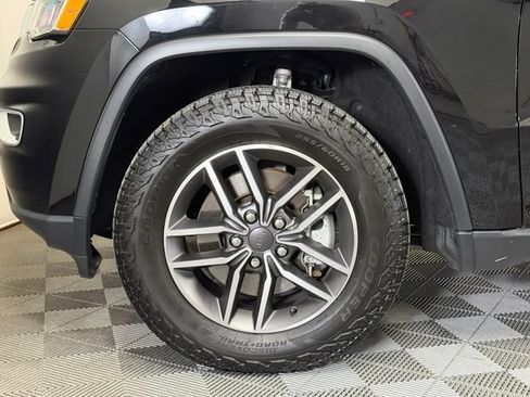 Used 2022 Jeep Grand Cherokee Limited AWD/4WD image 11