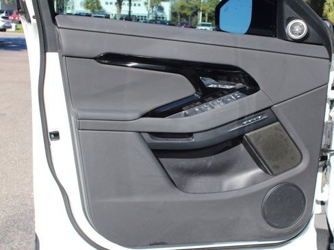 Used 2024 Land Rover Range Rover Evoque S image 13