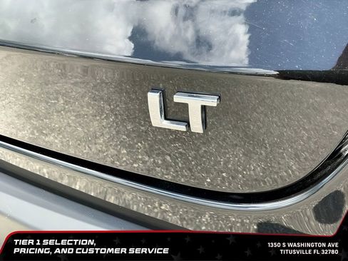 Used 2025 Chevrolet Trax LT w/ LT Convenience Package FWD image 16