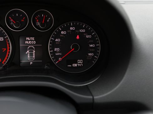 Used 2013 Audi A3 2.0T Premium image 20