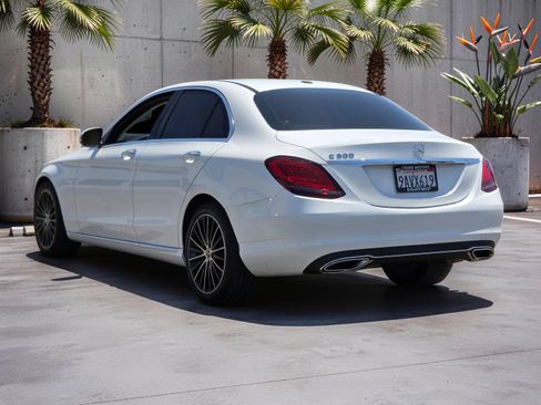 Used 2021 Mercedes-Benz C 300 Sedan w/ Premium Package image 4