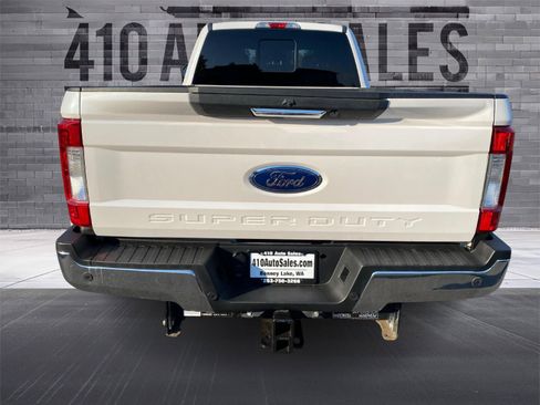 Used 2017 Ford F350 Lariat w/ FX4 Off-Road Package image 4